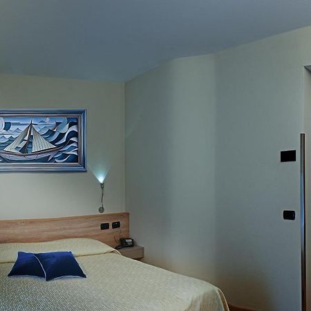 Hotel Savoia リニャーノ・サッビアドーロ エクステリア 写真